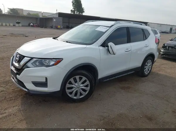 JN8AT2MTXHW143465 2017 NISSAN ROGUE - Image 2