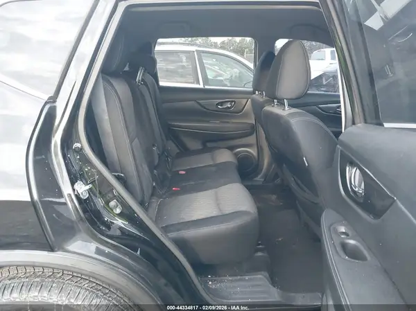 JN8AT2MTXHW145281 2017 NISSAN ROGUE - Image 8