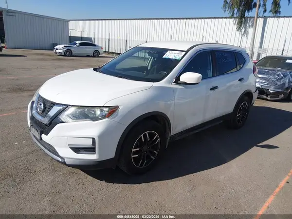 JN8AT2MTXHW146348 2017 NISSAN ROGUE - Image 2