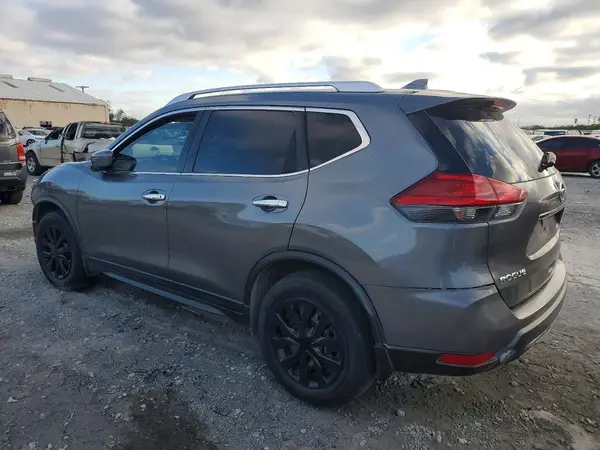 JN8AT2MTXHW148262 2017 NISSAN ROGUE - Image 2