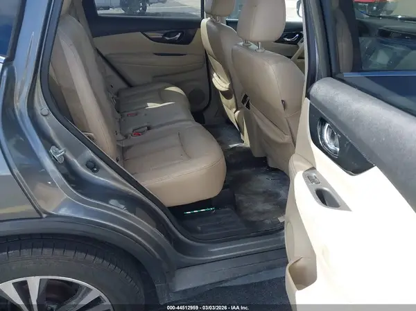 JN8AT2MTXHW148505 2017 NISSAN ROGUE - Image 8