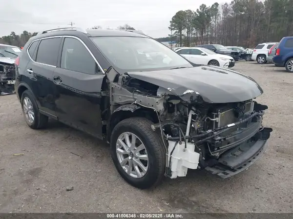 JN8AT2MTXHW150660 2017 NISSAN ROGUE - Image 1