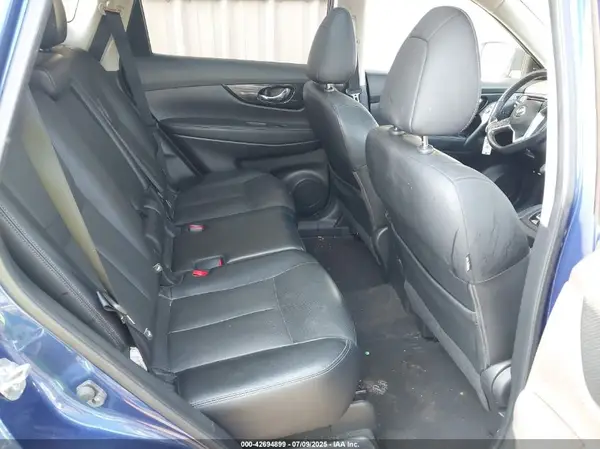JN8AT2MTXHW153932 2017 NISSAN ROGUE - Image 8