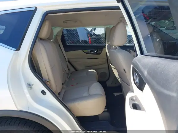 JN8AT2MTXHW384443 2017 NISSAN ROGUE - Image 8
