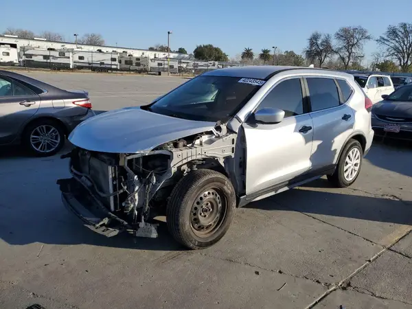 JN8AT2MTXHW385365 2017 NISSAN ROGUE - Image 1