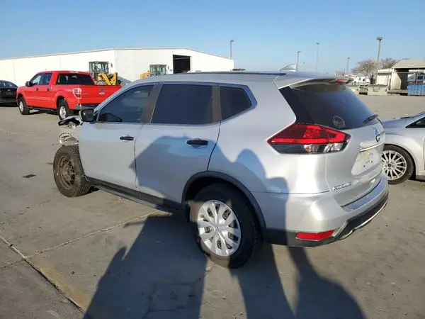 JN8AT2MTXHW385365 2017 NISSAN ROGUE - Image 2