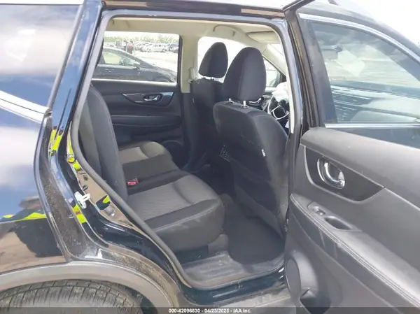 JN8AT2MTXHW386189 2017 NISSAN ROGUE - Image 8