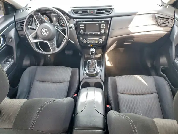 JN8AT2MTXHW386290 2017 NISSAN ROGUE - Image 8