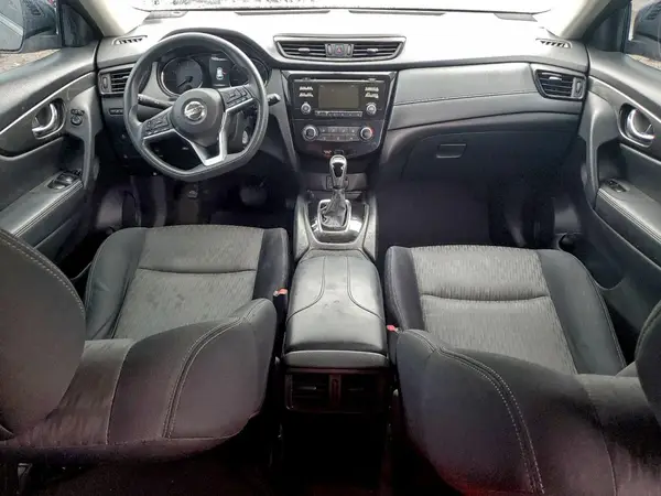 JN8AT2MTXHW386452 2017 NISSAN ROGUE - Image 8