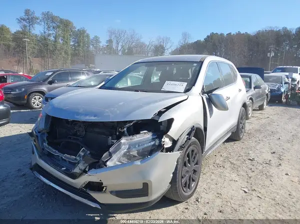 JN8AT2MTXHW389819 2017 NISSAN ROGUE - Image 2