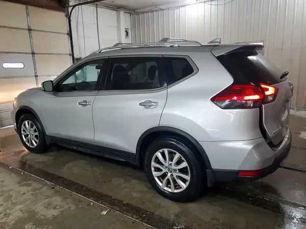 JN8AT2MTXHW393305 2017 NISSAN ROGUE - Image 2