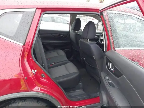 JN8AT2MTXHW395796 2017 NISSAN ROGUE - Image 8