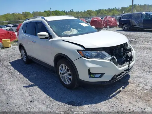 JN8AT2MTXHW396785 2017 NISSAN ROGUE - Image 1