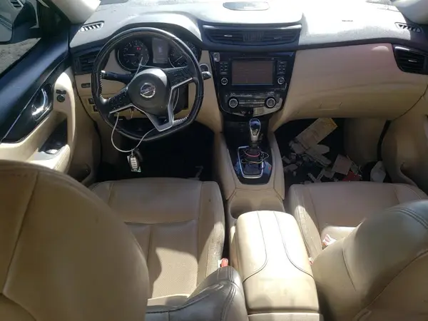 JN8AT2MTXHW398309 2017 NISSAN ROGUE - Image 8