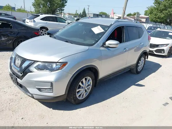 JN8AT2MTXHW399993 2017 NISSAN ROGUE - Image 2