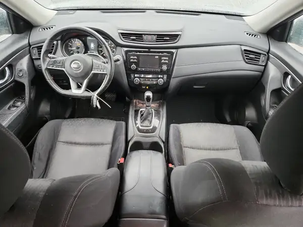 JN8AT2MTXHW401337 2017 NISSAN ROGUE - Image 8