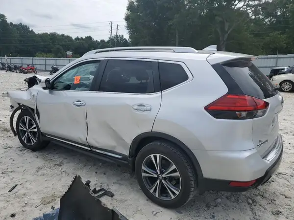 JN8AT2MTXHW403203 2017 NISSAN ROGUE - Image 2