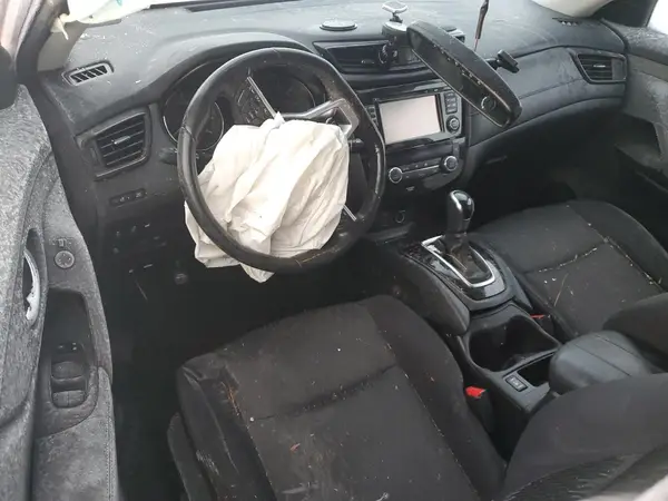 JN8AT2MTXHW405775 2017 NISSAN ROGUE - Image 8