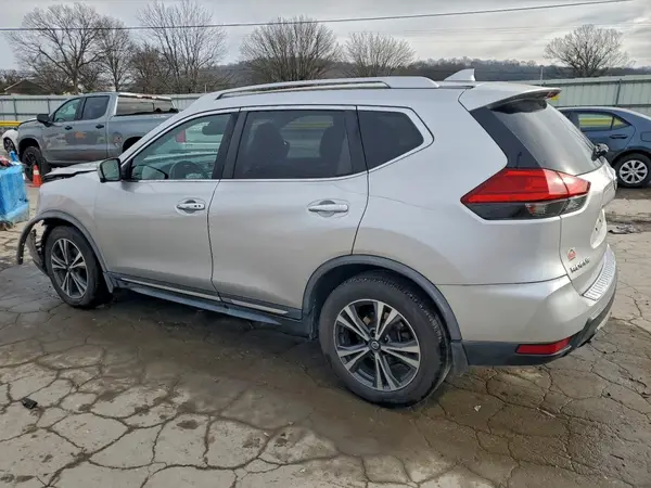 JN8AT2MTXHW406506 2017 NISSAN ROGUE - Image 2