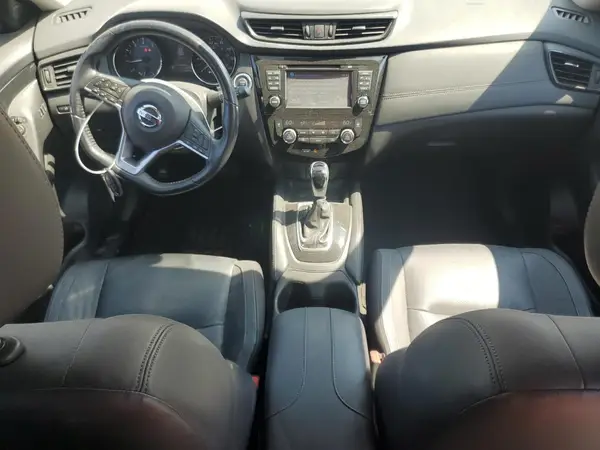 JN8AT2MTXHW408692 2017 NISSAN ROGUE - Image 8