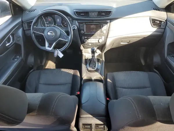 JN8AT2MTXJW450320 2018 NISSAN ROGUE - Image 8