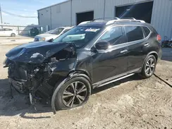 JN8AT2MTXJW451564 2018 NISSAN ROGUE