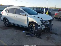 JN8AT2MTXJW454237 2018 NISSAN ROGUE
