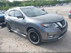 JN8AT2MTXJW456117 2018 NISSAN ROGUE