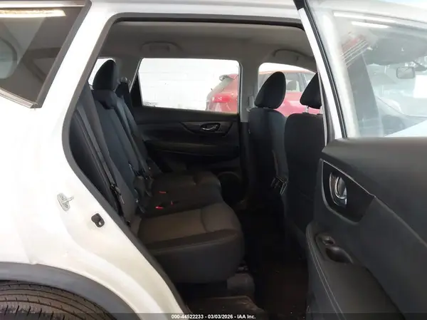 JN8AT2MTXJW459499 2018 NISSAN ROGUE - Image 8