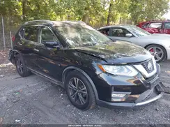 JN8AT2MTXJW461012 2018 NISSAN ROGUE