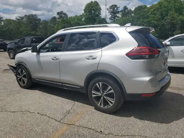 JN8AT2MTXJW461138 2018 NISSAN ROGUE - Image 2