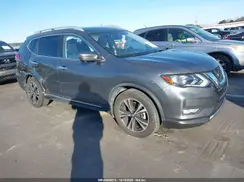 JN8AT2MTXJW464864 2018 NISSAN ROGUE