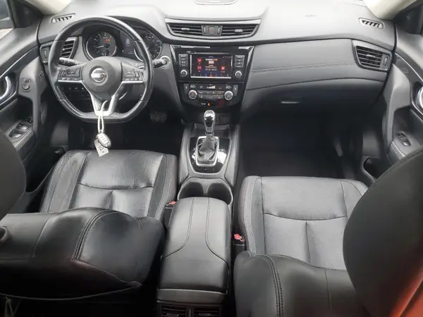 JN8AT2MTXJW465772 2018 NISSAN ROGUE - Image 8