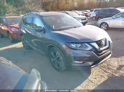 JN8AT2MTXJW466386 2018 NISSAN ROGUE