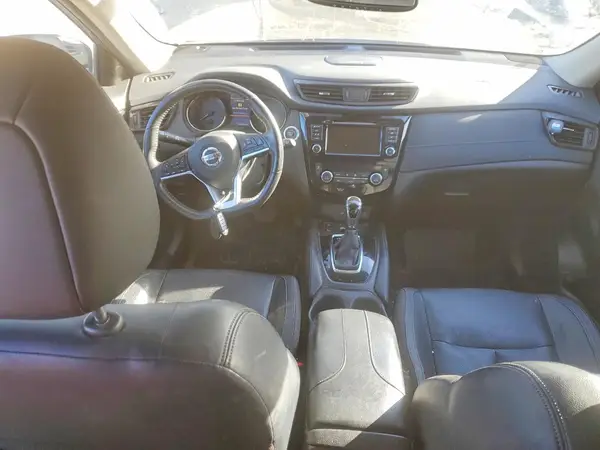 JN8AT2MTXJW469496 2018 NISSAN ROGUE - Image 8