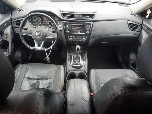 JN8AT2MTXJW470776 2018 NISSAN ROGUE - Image 8
