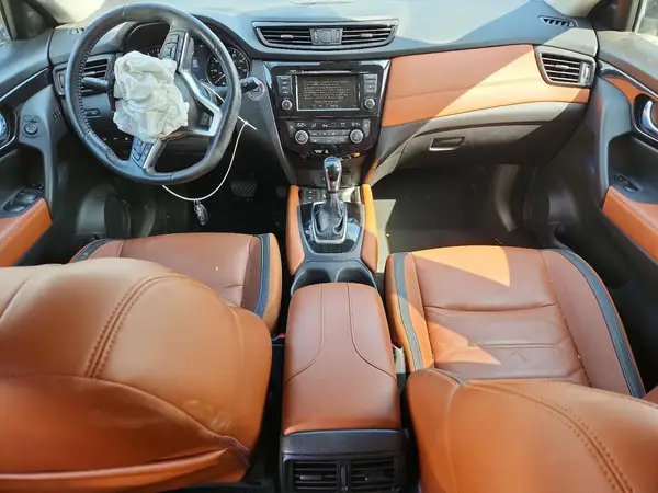 JN8AT2MTXJW485357 2018 NISSAN ROGUE - Image 8