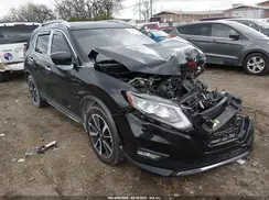 JN8AT2MTXJW486069 2018 NISSAN ROGUE