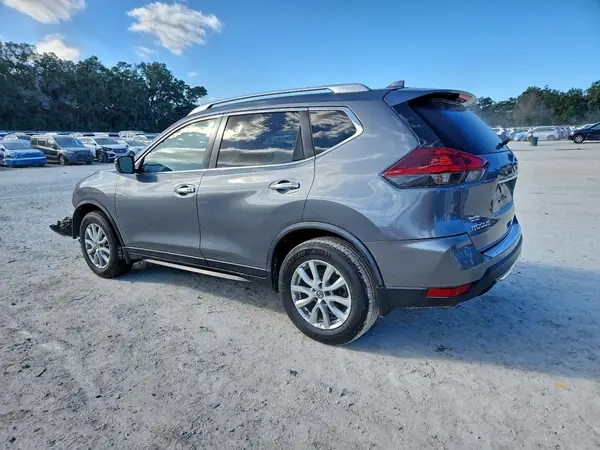 JN8AT2MTXJW490073 2018 NISSAN ROGUE - Image 2