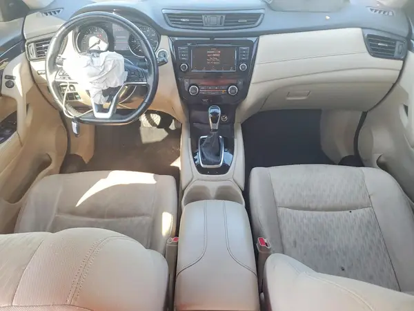 JN8AT2MTXJW491045 2018 NISSAN ROGUE - Image 8