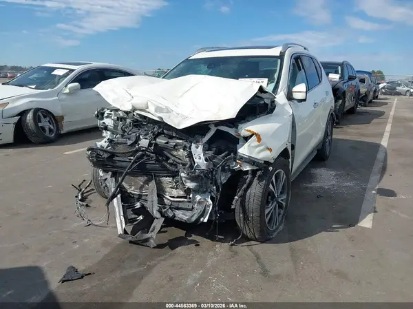 JN8AT2MTXKW256565 2019 NISSAN ROGUE - Image 2