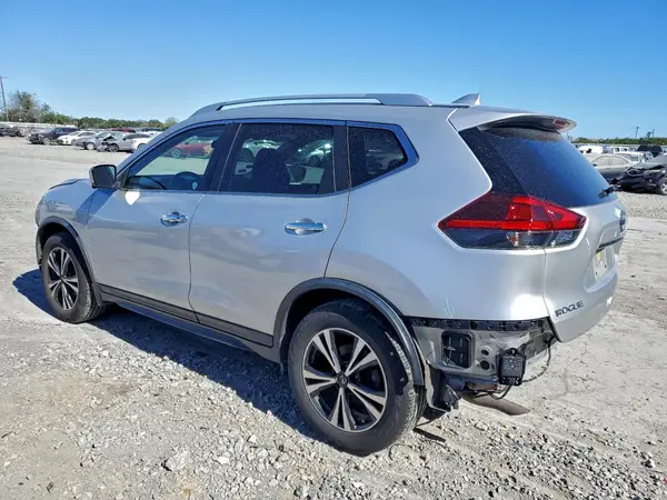 JN8AT2MTXKW258266 2019 NISSAN ROGUE - Image 2