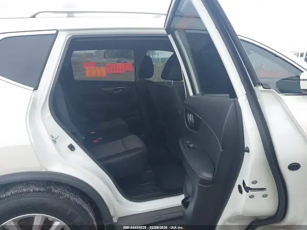 JN8AT2MTXKW259479 2019 NISSAN ROGUE - Image 8