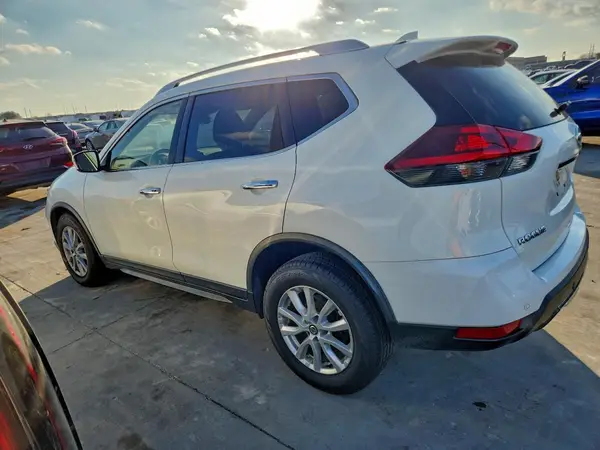 JN8AT2MTXKW502790 2019 NISSAN ROGUE - Image 2