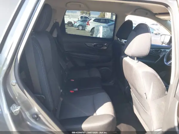 JN8AT2MTXKW503518 2019 NISSAN ROGUE - Image 8