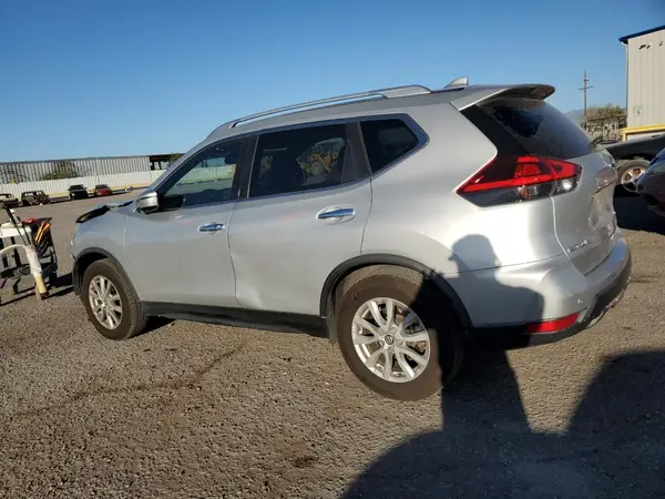 JN8AT2MTXLW008821 2020 NISSAN ROGUE - Image 2
