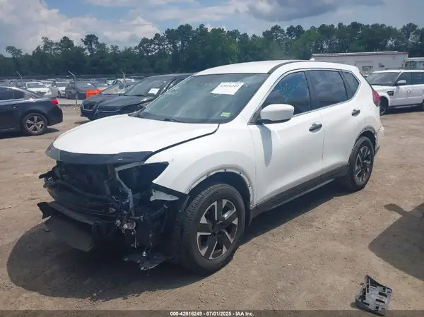 JN8AT2MTXLW009046 2020 NISSAN ROGUE - Image 2