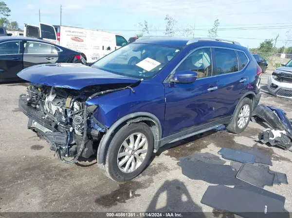 JN8AT2MTXLW010035 2020 NISSAN ROGUE - Image 2