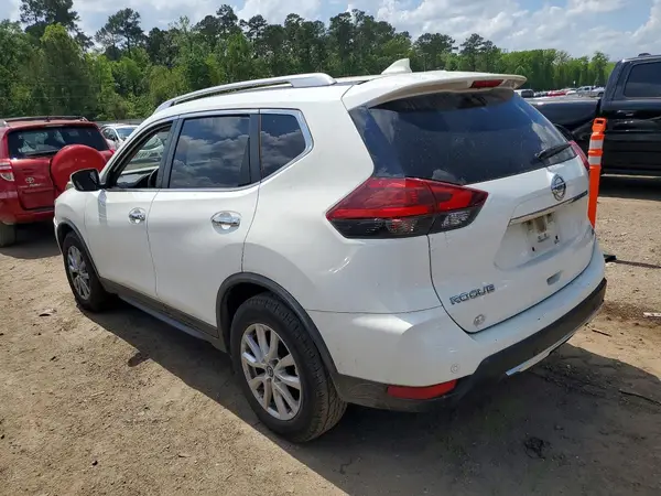 JN8AT2MTXLW010469 2020 NISSAN ROGUE - Image 2