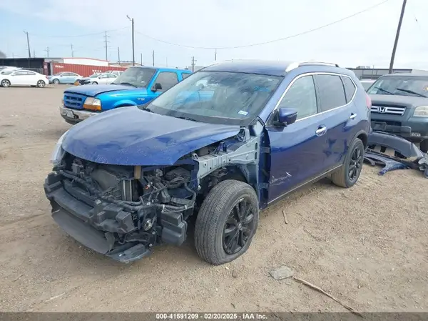 JN8AT2MTXLW037672 2020 NISSAN ROGUE - Image 2